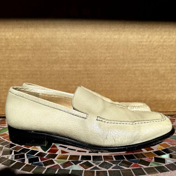 Gucci Loafers Leather Slip On Shoes Heeled Square Toe Italy Cream 8B